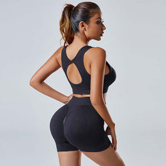 2pcs Womens Seamless Yoga & Workout Set in black, showcasing stylish athletic wear for yoga and workouts.
