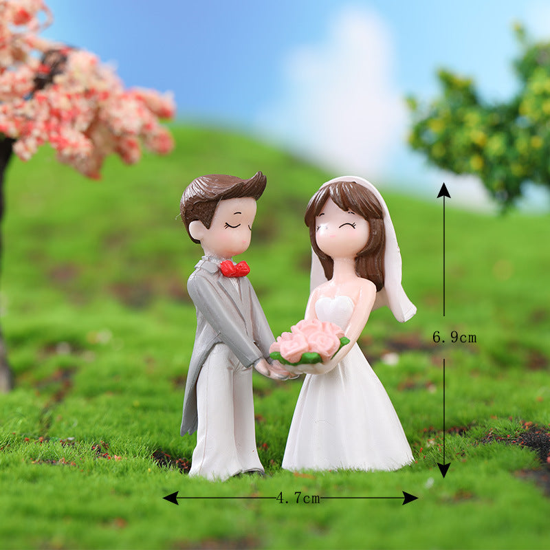 New Bouquet Couple Micro Landscape Plastic Gardening Ornaments