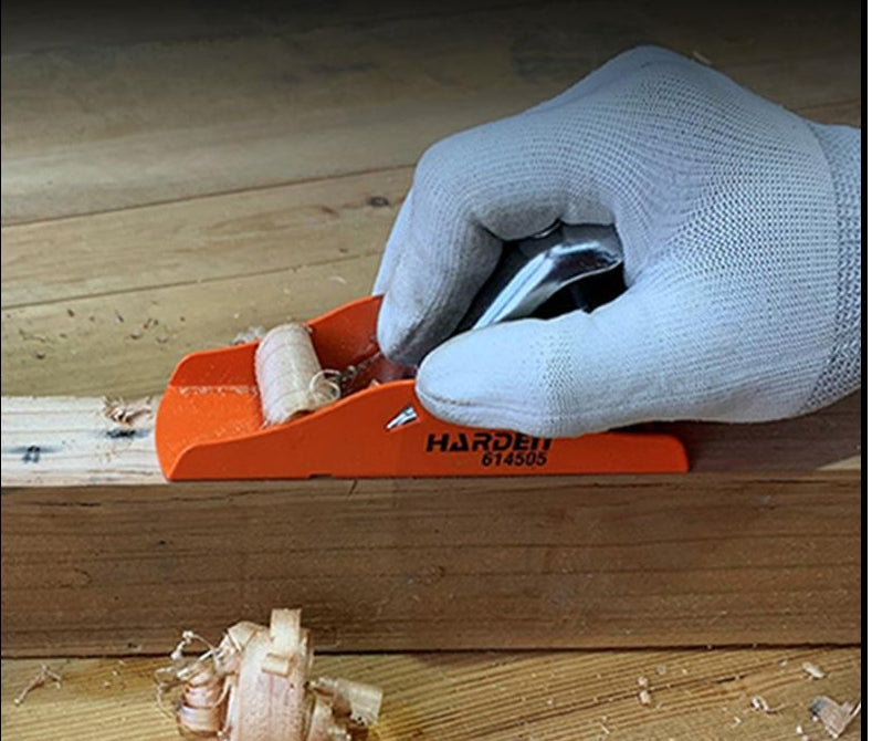 Handton Manual Wood Planer - Close Up Ergonomic Handle and Body